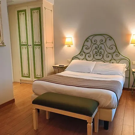 Hotell Borgo Antico 3*