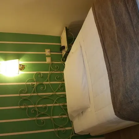 Отель Borgo Antico Комо