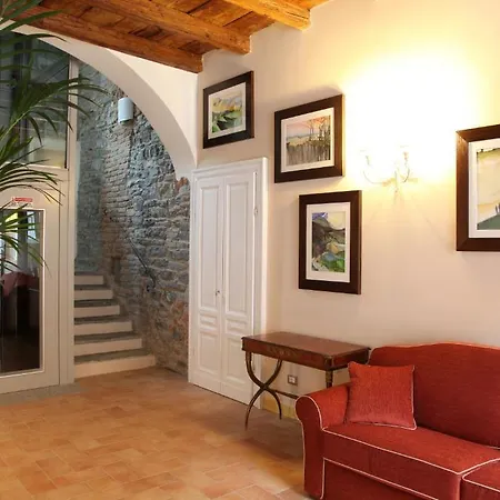 Borgo Antico 3* Комо