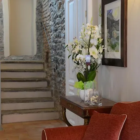 Borgo Antico Отель Комо