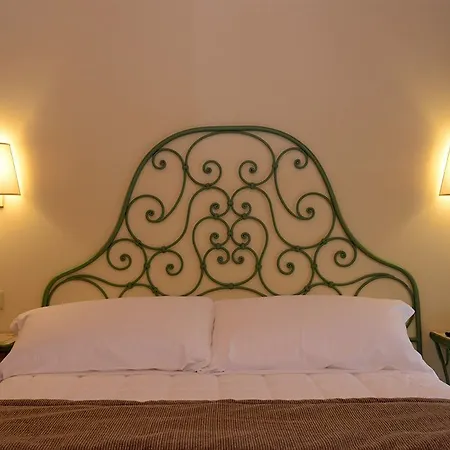 Отель Borgo Antico Комо