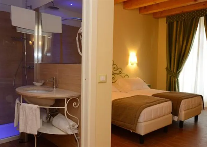 Borgo Antico Hotell 3*