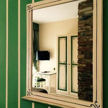 Borgo Antico Otel Como